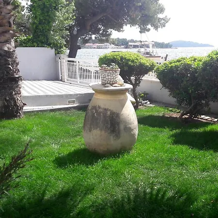 Apartments By The Sea Brodarica, Sibenik - 4195