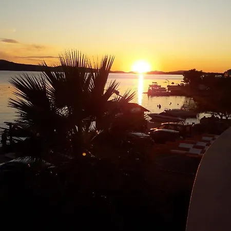 Apartment Apartments By The Sea Brodarica, Sibenik - 4195