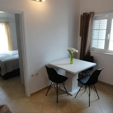 Apartments By The Sea Brodarica, Sibenik - 4195