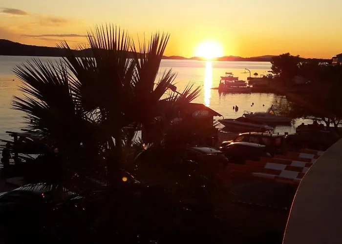 Apartments By The Sea Brodarica, Sibenik - 4195 Apartment *